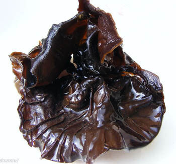 استخراج قارچ سیاه 50٪ پلی ساکارید پودر درجه غذایی برای مواد غذایی کاربردی برای تقویت ایمنی